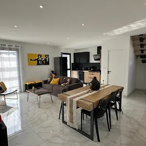  Appartement Le Refuge Du Leman, Duplex Neuf De 80m 2, A 5 Minutes De Geneve Pour 4 A 6 Personnes
